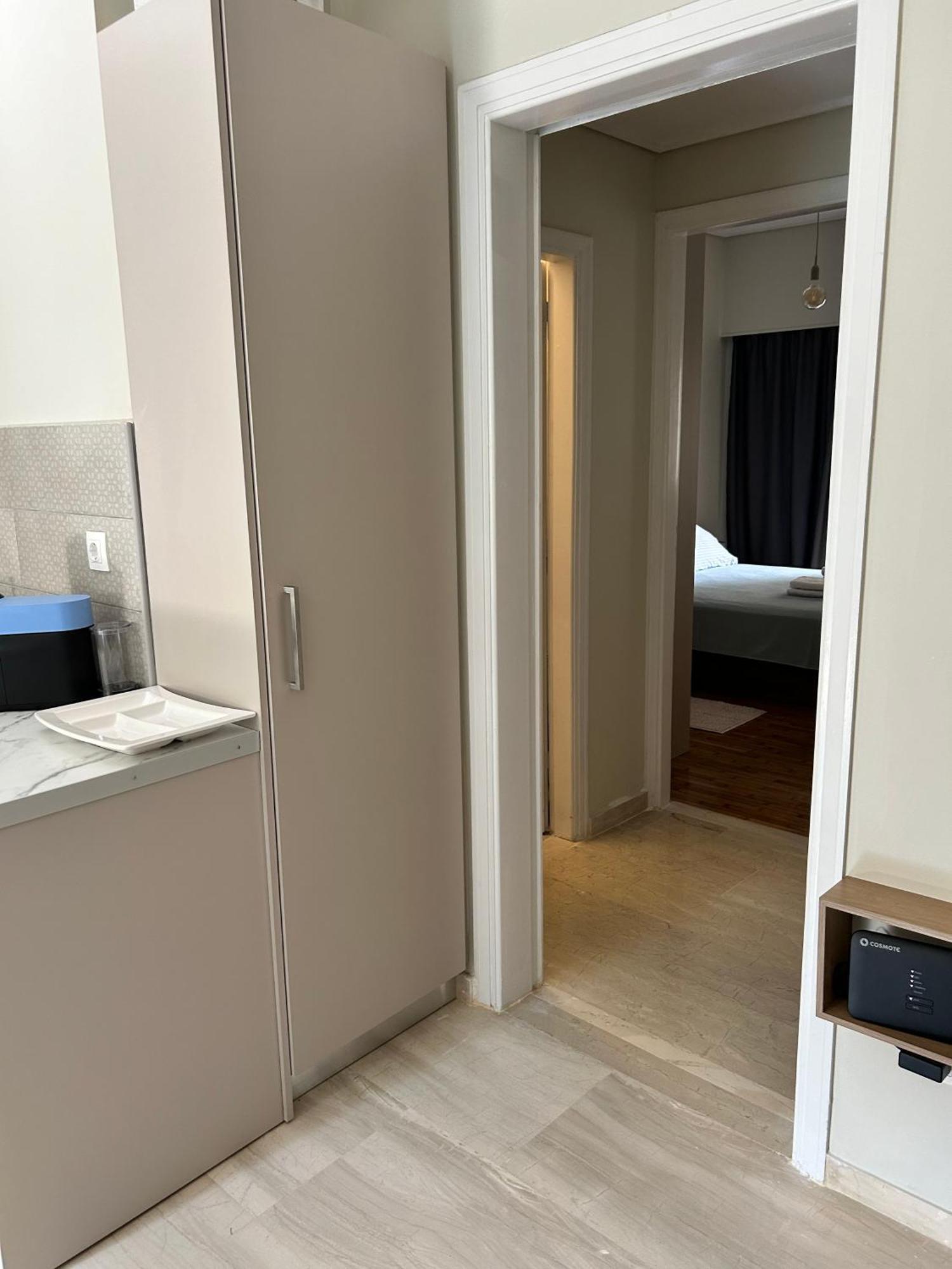 Evrou 21A Metropolitan Suite Афины Экстерьер фото